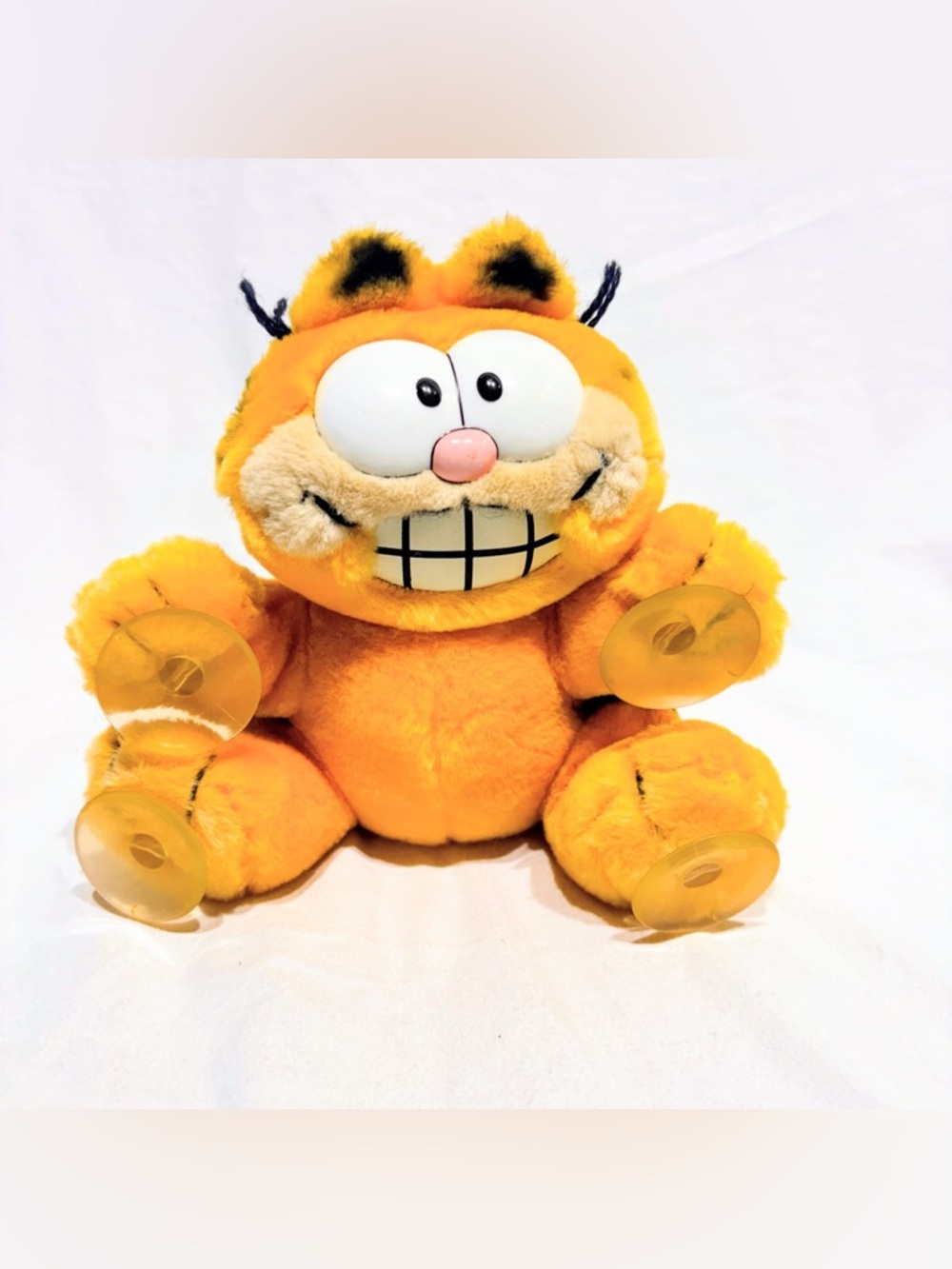 Vintage 1981 Garfield the Cat Stuck On You Plush Car Window with Suction Cups